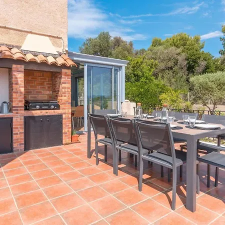Vue Presqu'ile De Giens Avec Piscine * Hyeres