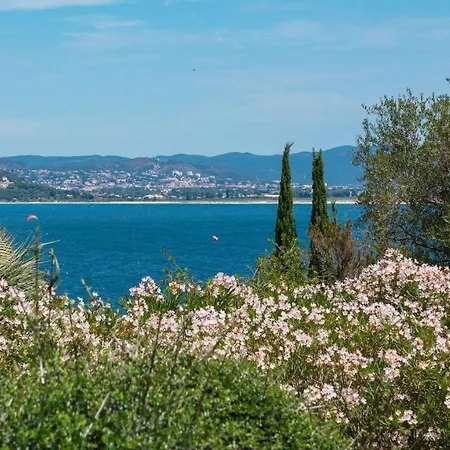 Vue Presqu'ile De Giens Avec Piscine Villa