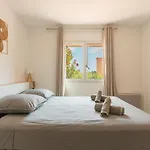 Vue Presqu'ile De Giens Avec Piscine